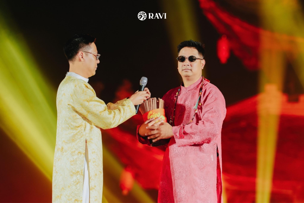 ravi43